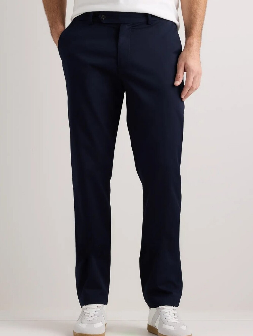 Quince Non Iron Stretch Chino Pants